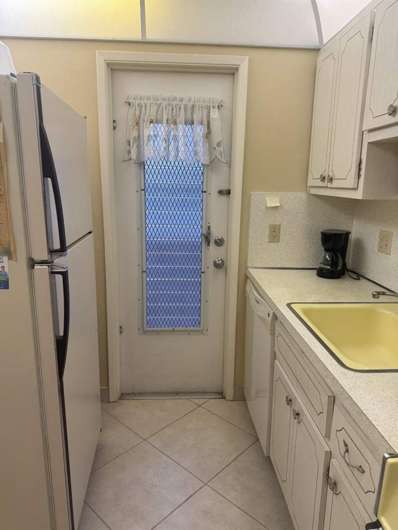 2 bedroom Condominium at 2050 NE 39th Street #211w, Lighthouse Point Gardens, Lighthouse Point — photo 4