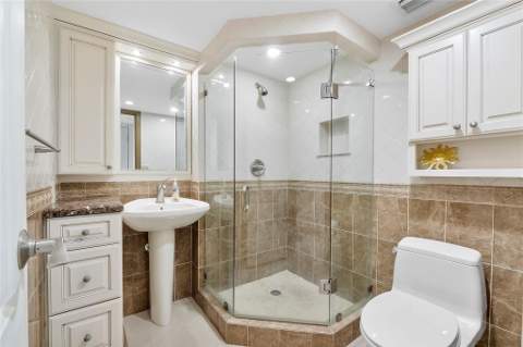 1620 S Ocean Boulevard #4f, Lauderdale-By-The-Sea FL - photo 11 of 30