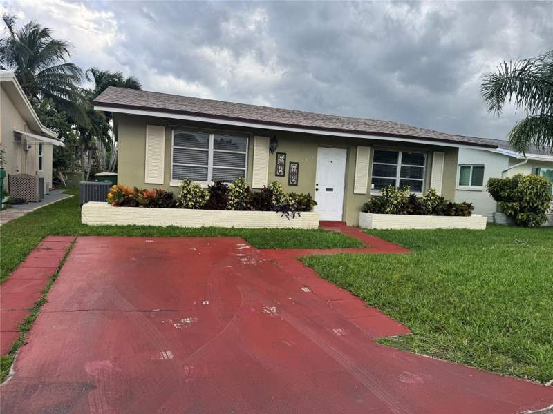 2 bedroom Single Family Residence at 4938 NW 54th Court, Mainlands Of Tamarac Lakes, Tamarac — photo 2