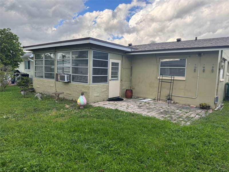 2 bedroom Single Family Residence at 4938 NW 54th Court, Mainlands Of Tamarac Lakes, Tamarac — photo 4