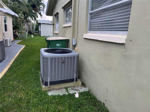 4938 NW 54th Court, Tamarac FL - photo 7 of 17