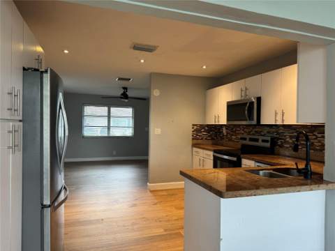4938 NW 54th Court, Tamarac FL - photo 12 of 17