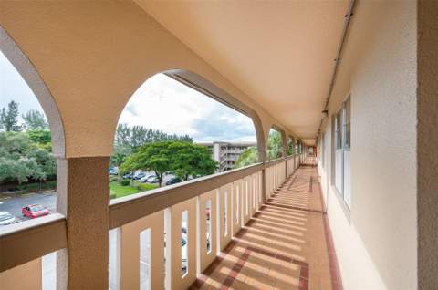 1703 Andros Isle #G4, Coconut Creek FL - photo 18 of 33
