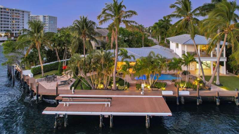 4 bedroom Single Family Residence at 288 S Tradewinds Avenue, Silver Shores, Lauderdale-By-The-Sea — photo 2
