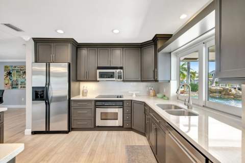 288 S Tradewinds Avenue, Lauderdale-By-The-Sea FL - photo 12 of 65