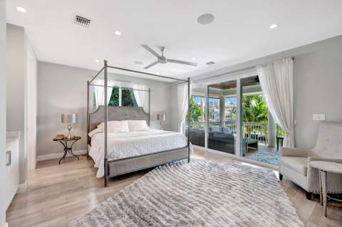 288 S Tradewinds Avenue, Lauderdale-By-The-Sea FL - photo 19 of 65