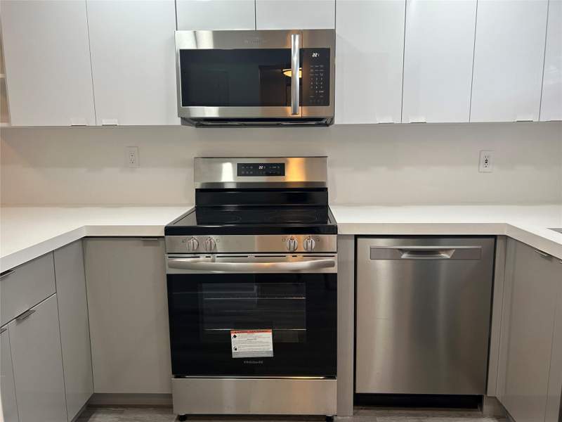 2 bedroom Condominium at 8080 N Sunrise Lakes Drive #209, Sunrise Lakes Phase 1, Fort Lauderdale — photo 5