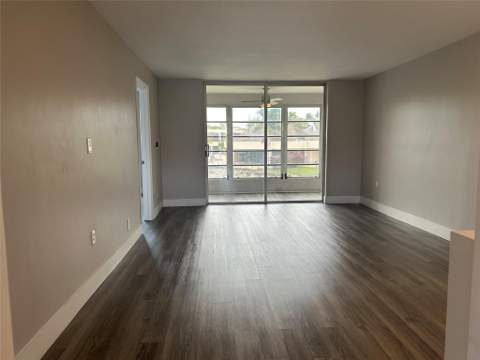 8080 N Sunrise Lakes Drive #209, Fort Lauderdale FL - photo 7 of 18