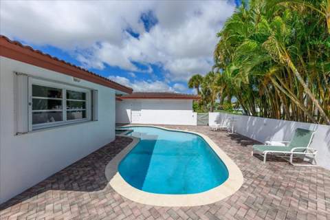 200 SE 11th Street, Pompano Beach FL - photo 6 of 32