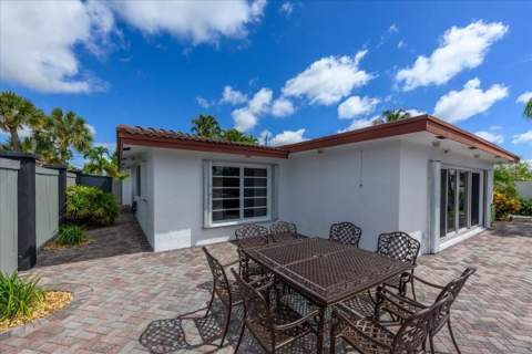 200 SE 11th Street, Pompano Beach FL - photo 8 of 32