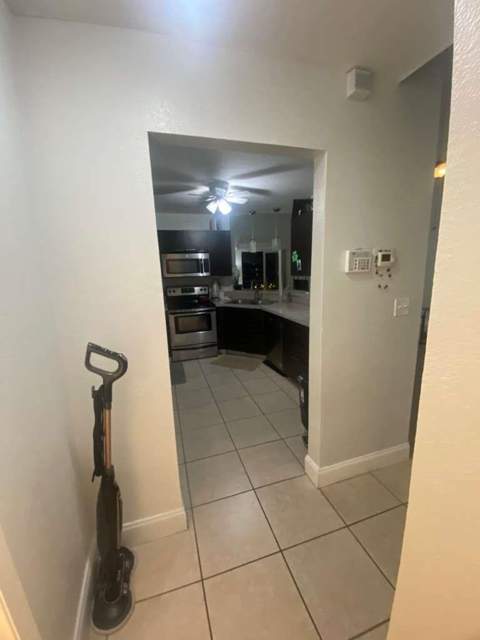 3441 NW 44 Street #203, Oakland Park FL - photo 8 of 10