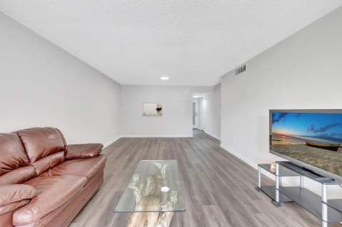 2800 Somerset Drive #218j, Lauderdale Lakes FL - photo 9 of 29