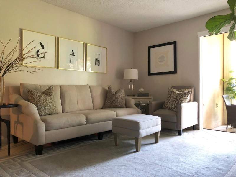 2 bedroom Condominium at 4060 N Hills Drive #24, Emerald hills Cc, Hollywood — photo 2