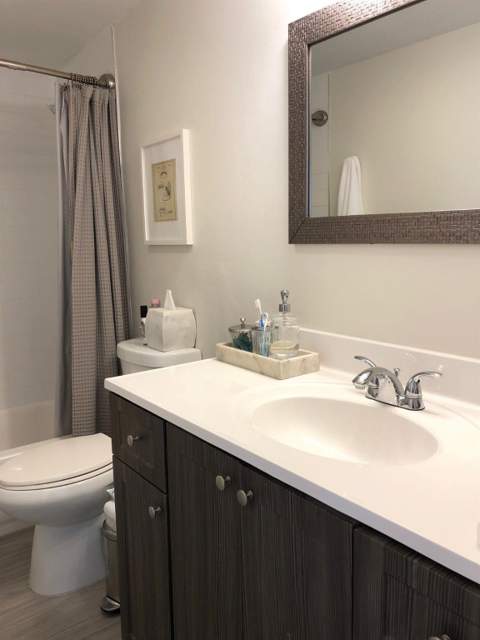 4060 N Hills Drive #24, Hollywood FL - photo 6 of 17