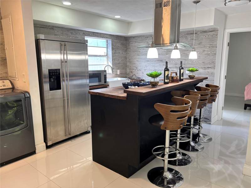 3 bedroom Single Family Residence at 2101 NE 55th Court, Coral Ridge Add B 41-47 B, Fort Lauderdale — photo 4
