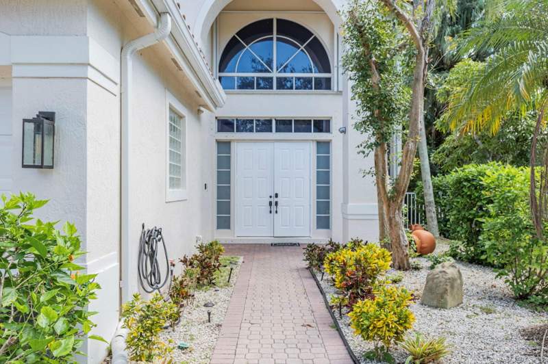 6 bedroom Single Family Residence at 12480 NW 62nd Court, L'Hermitage, Coral Springs — photo 4