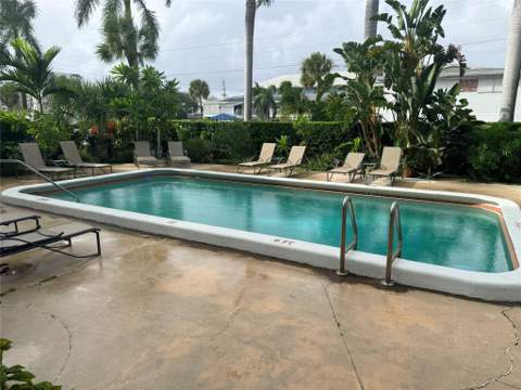 3212 NE 12th Street #303, Pompano Beach FL - photo 6 of 19