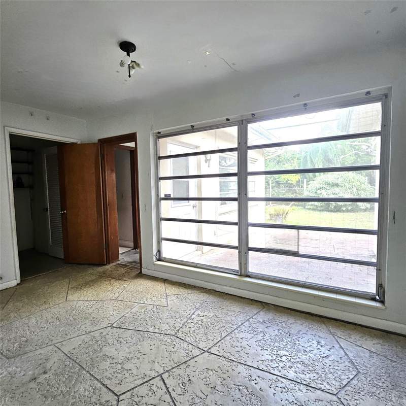 2 bedroom Single Family Residence at 370 NW 65th Avenue, Plantation Court, Plantation — photo 4