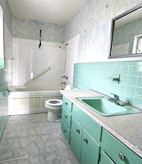 370 NW 65th Avenue, Plantation FL - photo 6 of 10