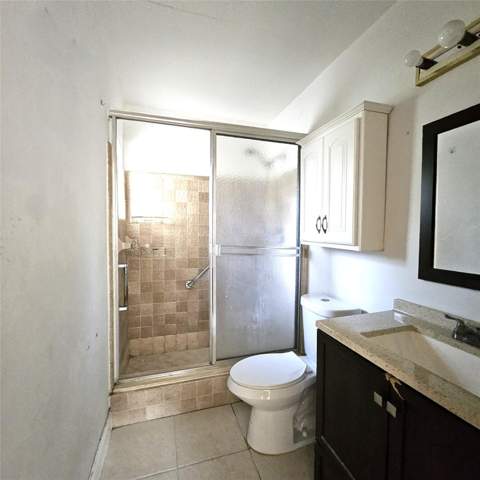 370 NW 65th Avenue, Plantation FL - photo 8 of 10