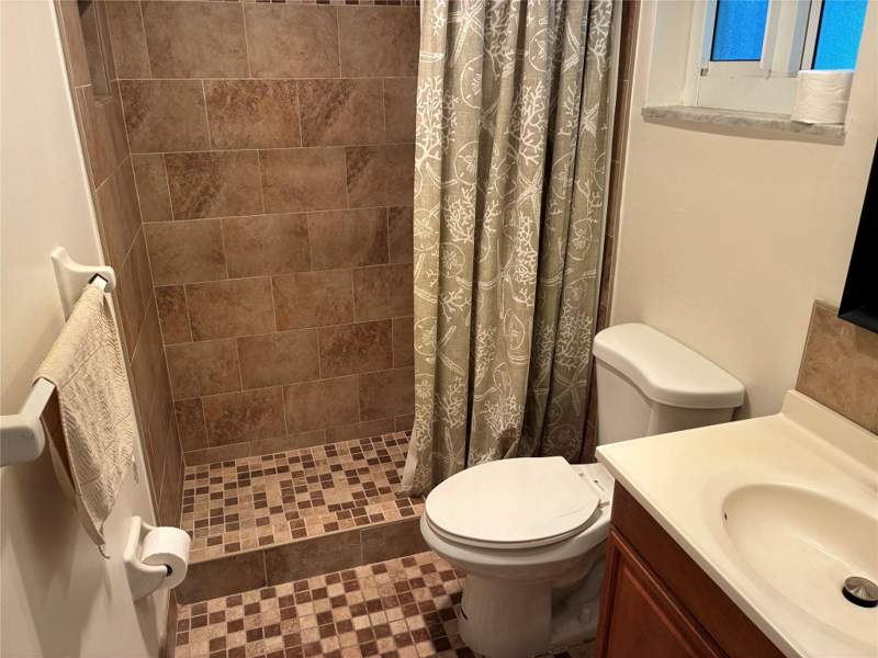 2 bedroom Single Family Residence at 3021 E Golf Boulevard, Leisureville, Pompano Beach — photo 4