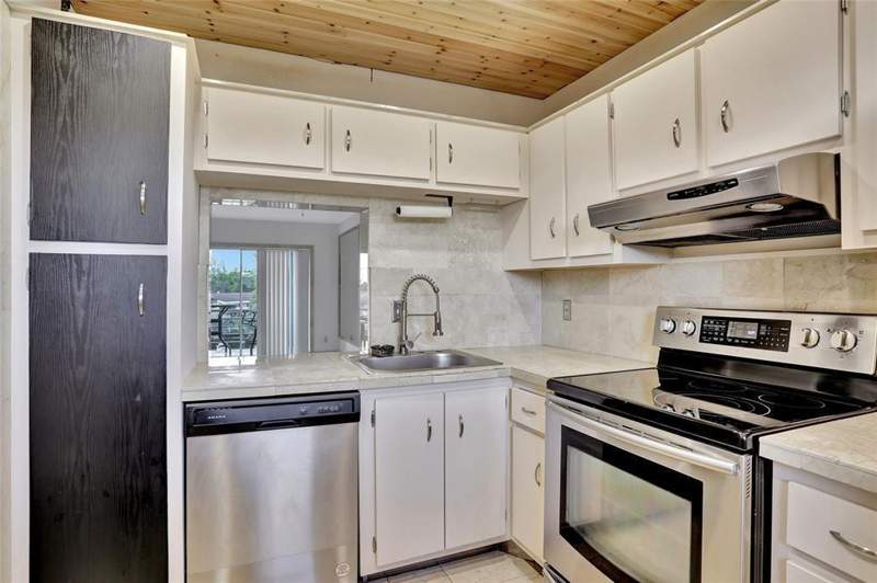 2 bedroom Condominium at 4311 Crystal Lake Drive #421, Wincast Arms North Condo, Pompano Beach — photo 2