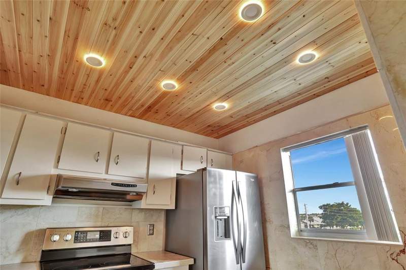 2 bedroom Condominium at 4311 Crystal Lake Drive #421, Wincast Arms North Condo, Pompano Beach — photo 3