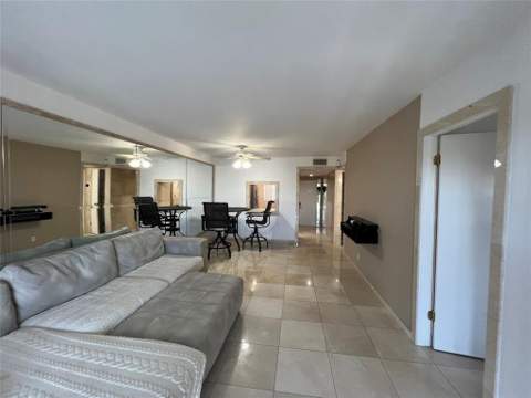 4311 Crystal Lake Drive #421, Pompano Beach FL - photo 6 of 22
