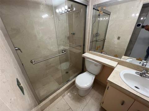 4311 Crystal Lake Drive #421, Pompano Beach FL - photo 15 of 22