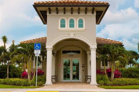 4001 Hillcrest Drive #407, Hollywood FL - photo 24 of 28