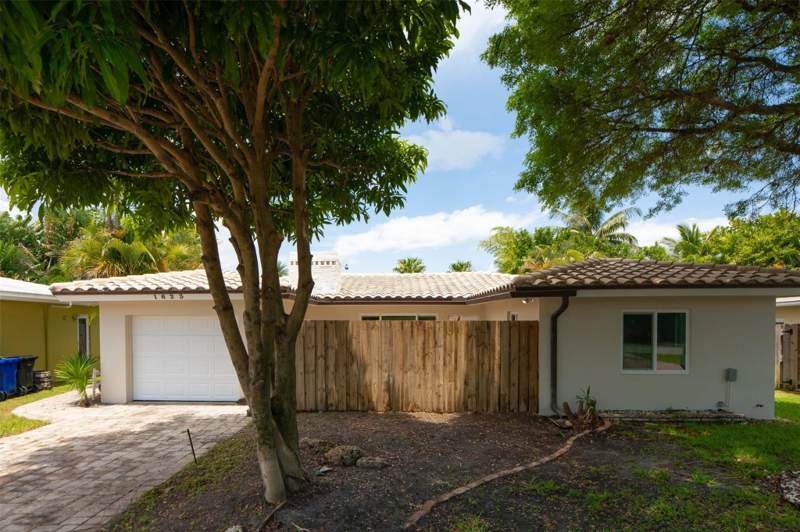 2 bedroom Single Family Residence at 1623 NE 20th Street, Poinsettia Heights River, Fort Lauderdale — photo 2