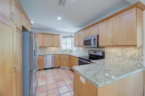 1623 NE 20th Street, Fort Lauderdale FL - photo 12 of 35