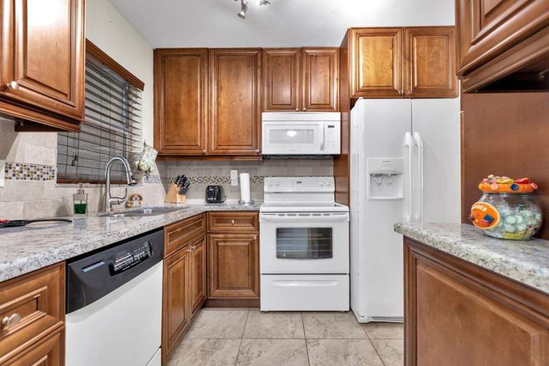 1 bedroom Condominium at 6850 Royal Palm Boulevard #G 106, Royal Park Gardens, Margate — photo 4