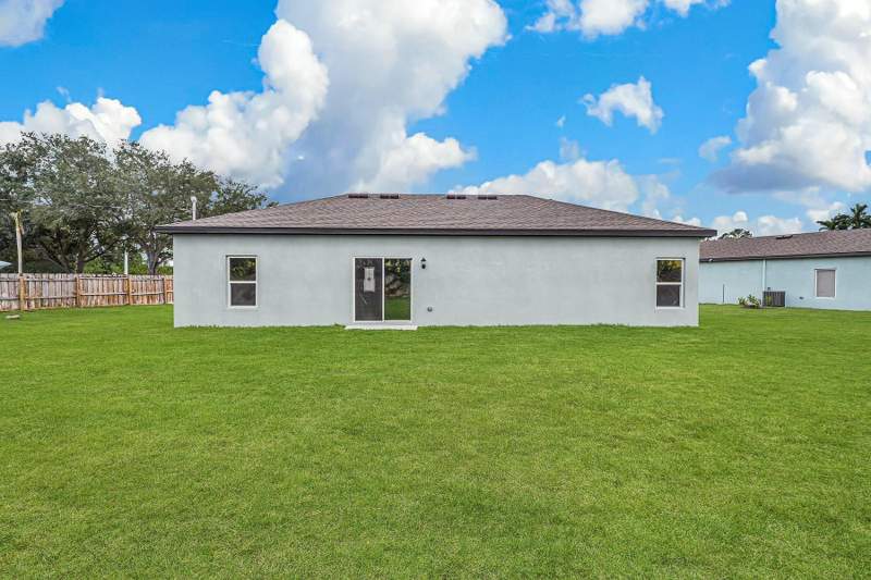 3 bedroom Single Family Residence at 1431 SW Becker Road, Port St Lucie, Port St. Lucie — photo 3