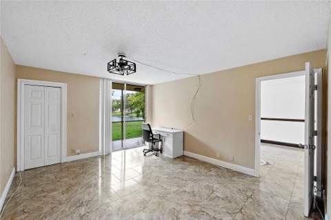 3141 NW 47th Terrace #130, Lauderdale Lakes FL - photo 11 of 14