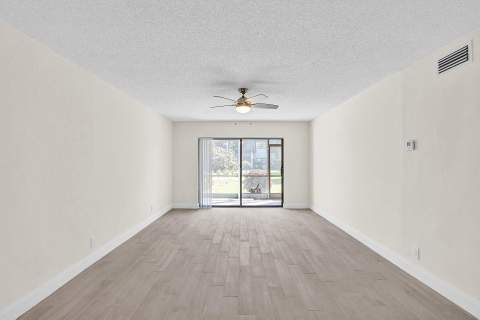 3115 Oakland Shores Drive #E109, Oakland Park FL - photo 22 of 46
