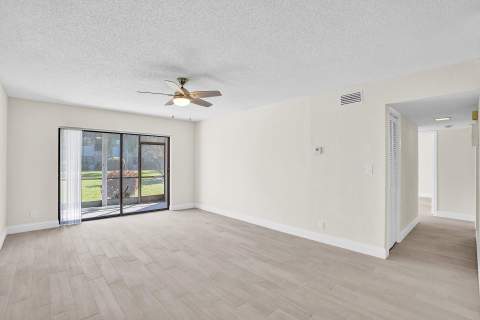 3115 Oakland Shores Drive #E109, Oakland Park FL - photo 23 of 46