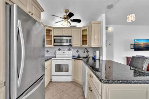 3021 Swansea B #3021, Deerfield Beach FL - photo 11 of 17