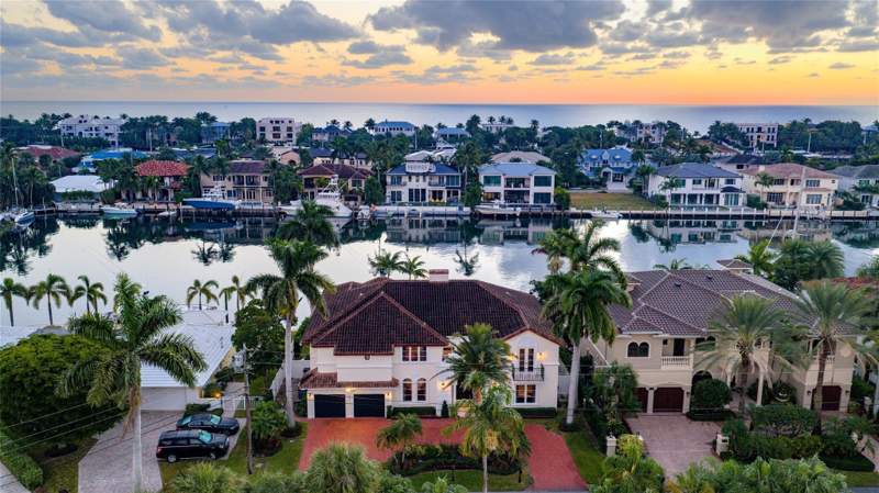 5 bedroom Single Family Residence at 2833 NE 32nd Street, Lake Placid 35-23 B, Lighthouse Point — photo 3