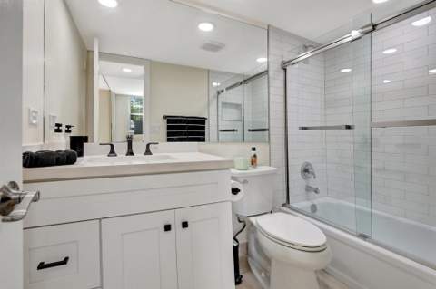 9720 S Hollybrook Lake Drive #204, Pembroke Pines FL - photo 11 of 36