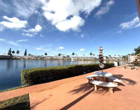 900 SW 10th Terrace, Hallandale Beach FL - photo 11 of 16