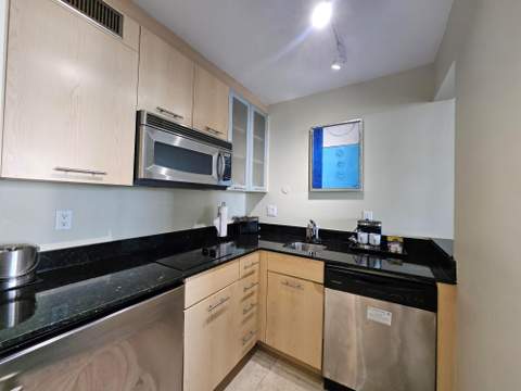 2670 E Sunrise Boulevard #1105, Fort Lauderdale FL - photo 9 of 50
