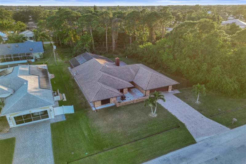 3 bedroom Single Family Residence at 766 SE Cavern Avenue, Port St Lucie Section 3, Port St. Lucie — photo 4