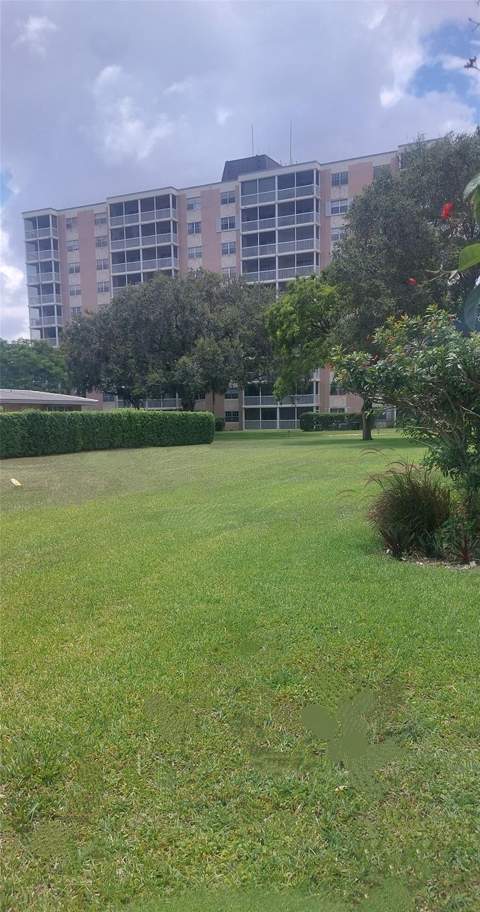 3475 Broken Woods Drive #101, Coral Springs FL - photo 19 of 19