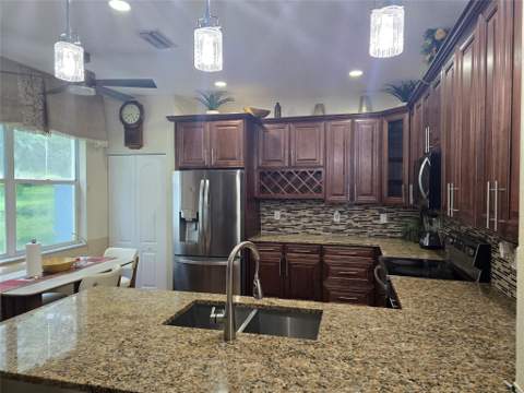 111 Berenger Walk, Royal Palm Beach FL - photo 8 of 18
