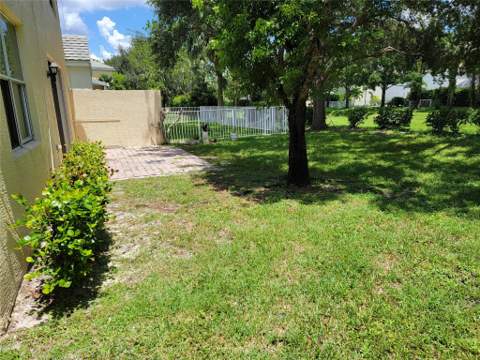 111 Berenger Walk, Royal Palm Beach FL - photo 11 of 18