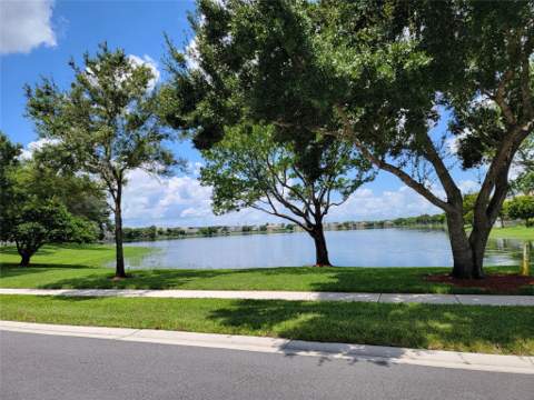 111 Berenger Walk, Royal Palm Beach FL - photo 12 of 18