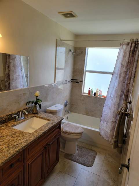 111 Berenger Walk, Royal Palm Beach FL - photo 16 of 18
