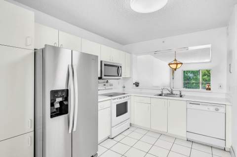 9580 Weldon Circle #408k, Tamarac FL - photo 13 of 51