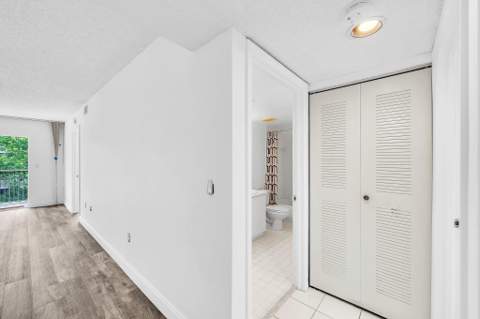9580 Weldon Circle #408k, Tamarac FL - photo 15 of 51
